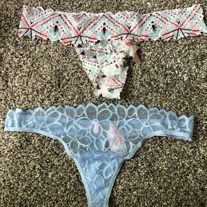 New with tags, PINK thongs